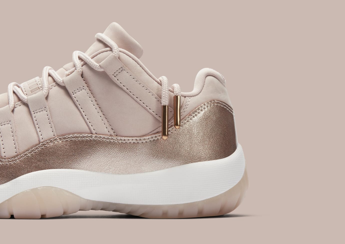 rose gold jordans 11