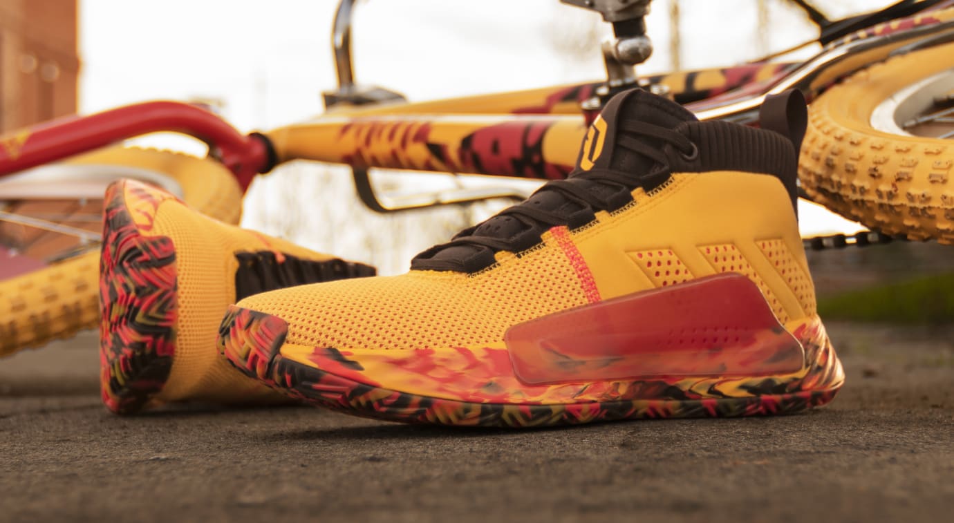 dame 5 yellow