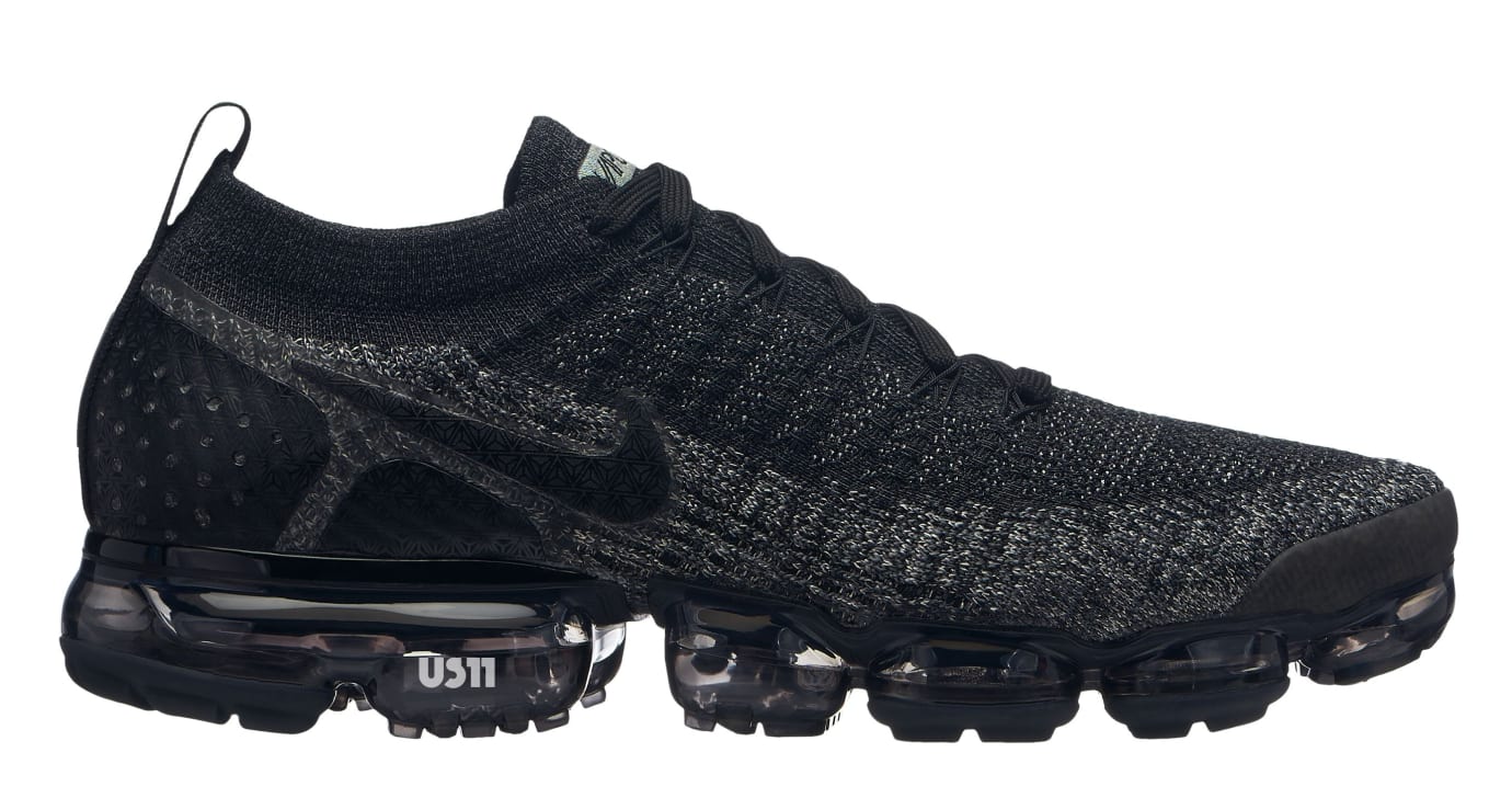 gray and black vapor max