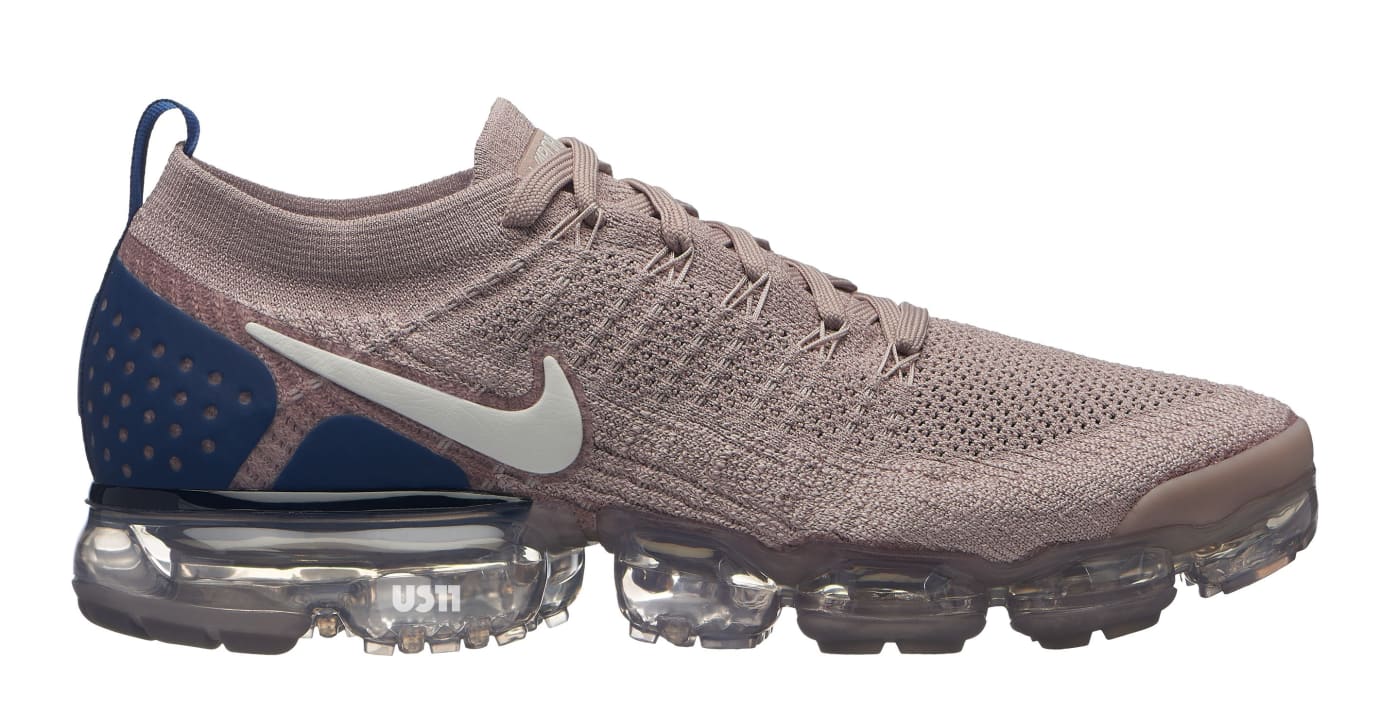 Tan and blue vapormax sales