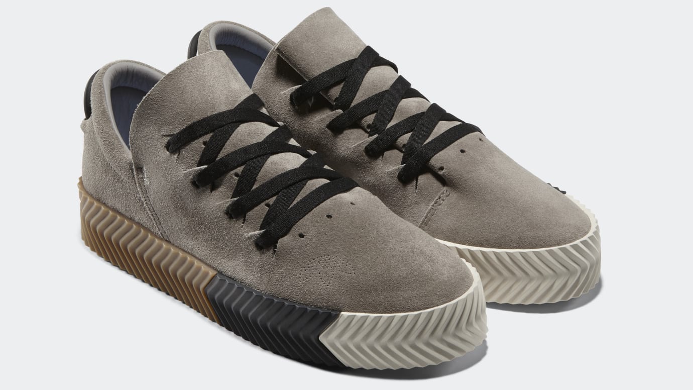 Disparidad Entrada Evaluación Alexander Wang x Adidas Skate and Basketball Sneakers | Sole Collector