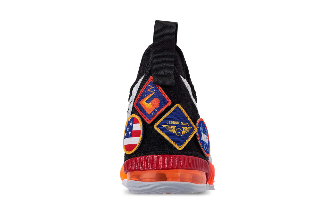 nasa lebron 16