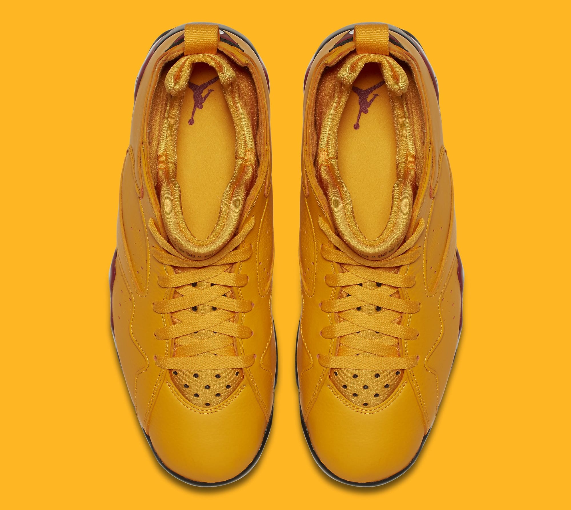 jordan 7 low taxi on feet