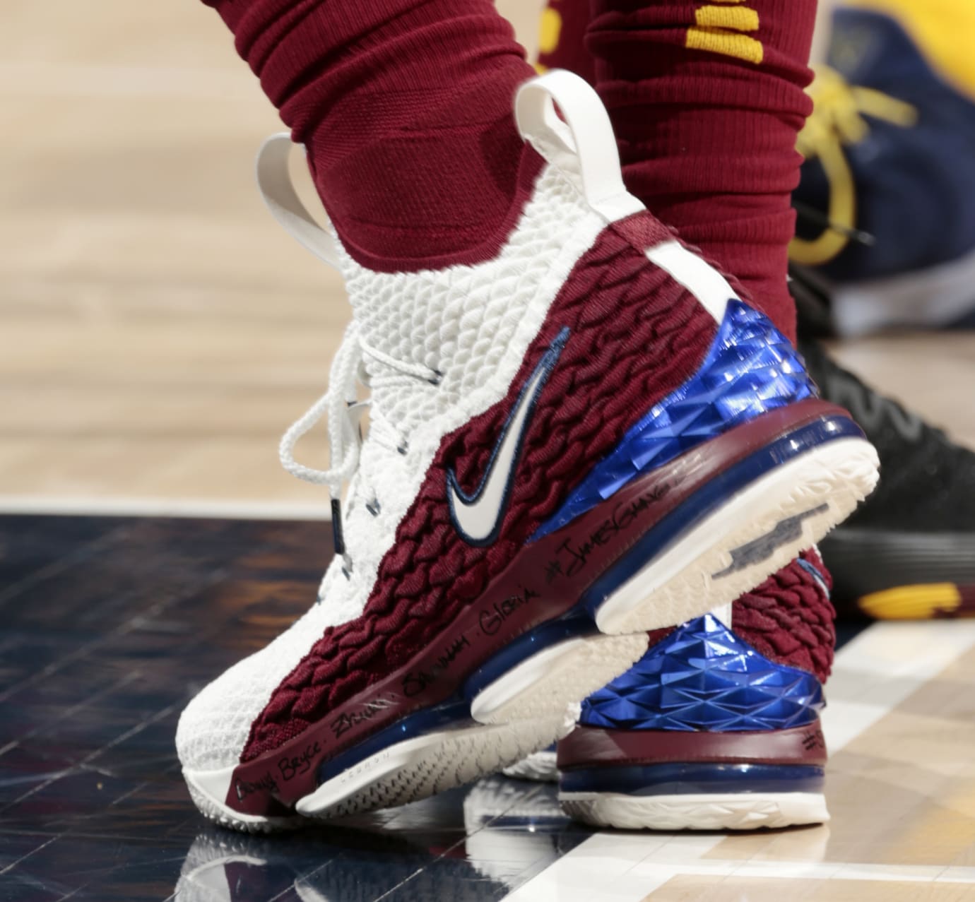 lebron 15 bb4