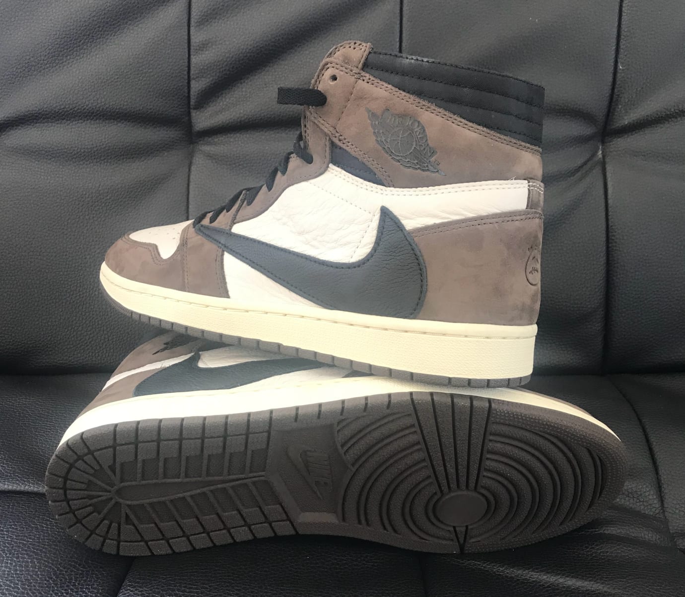 travis scott jordan 1 leather