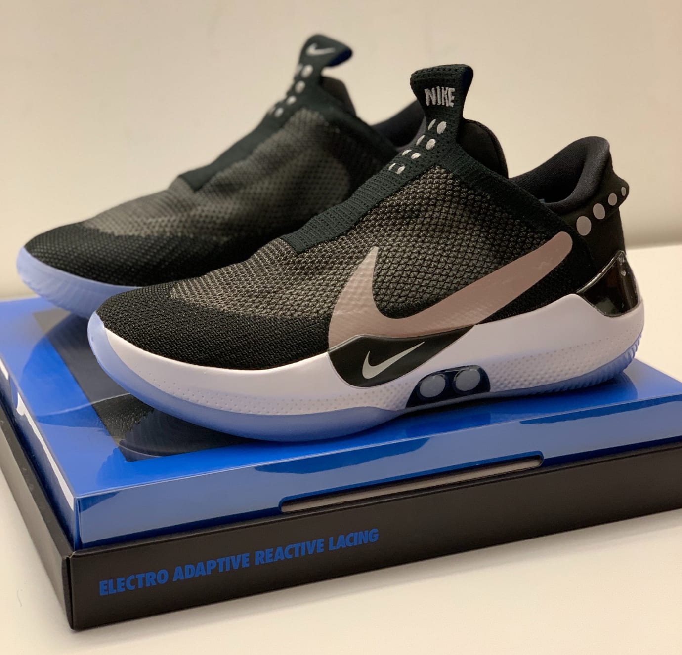 nike adapt bb shoes