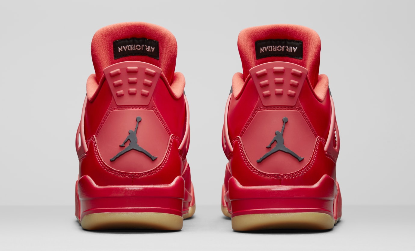 red 4s gum bottom