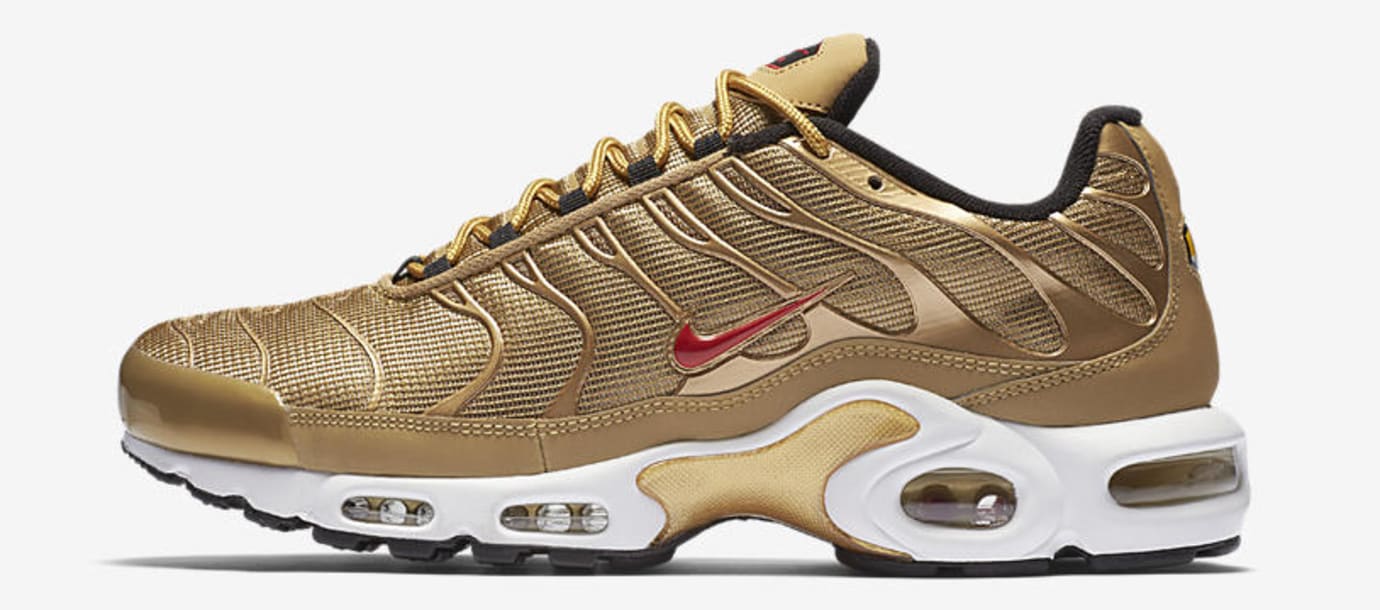 nike air max plus gold metallic