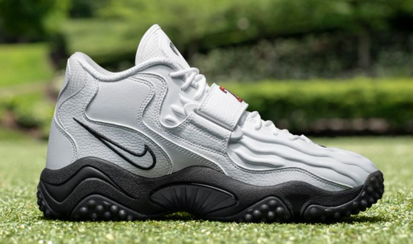 nike air zoom turf jet 97 black and gold