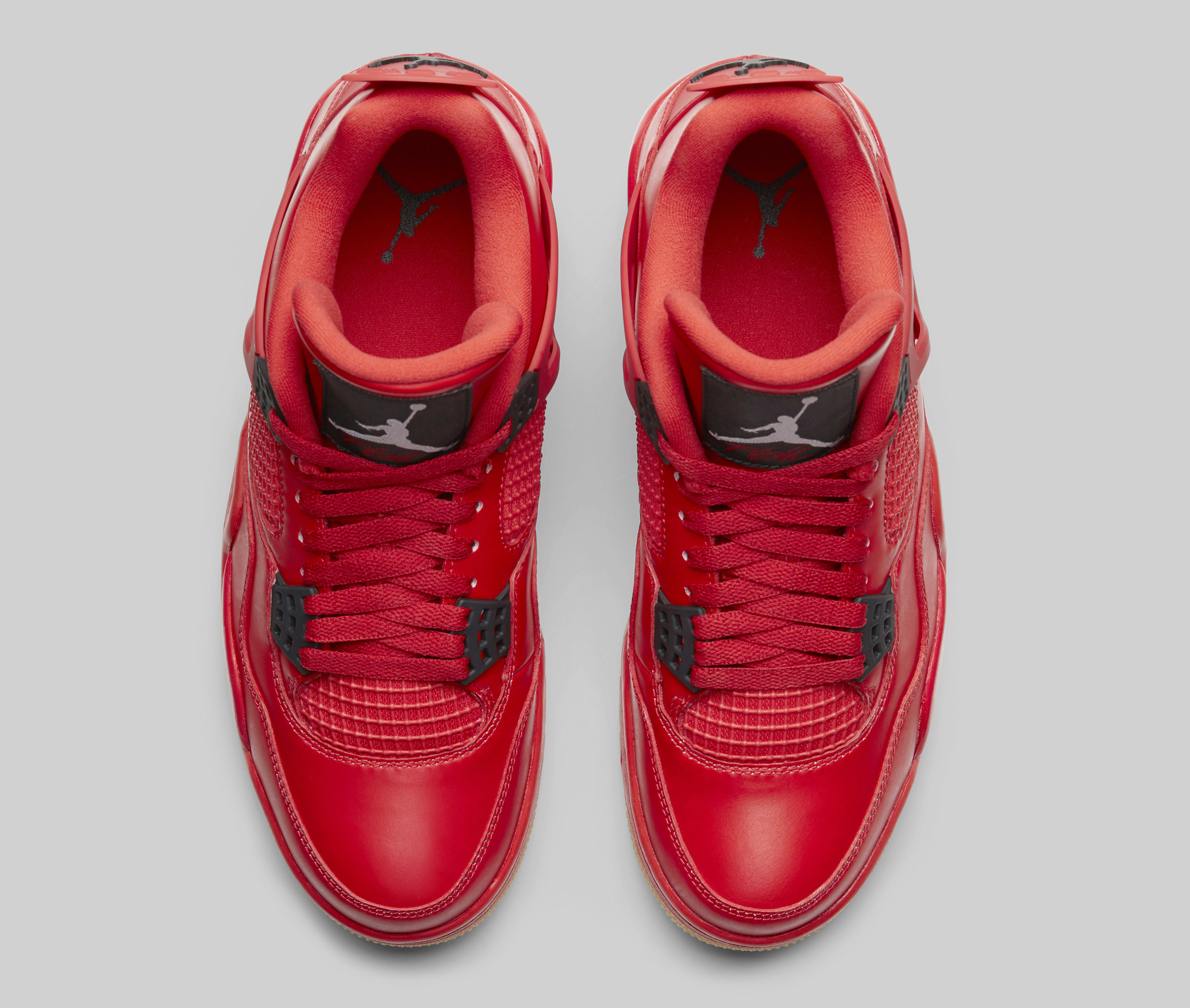 all red jordan 4 gum bottom