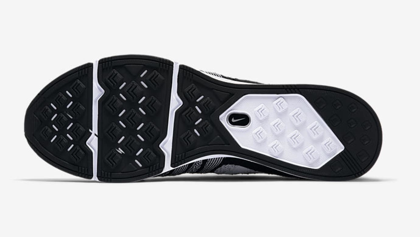 flyknit oreo trainer