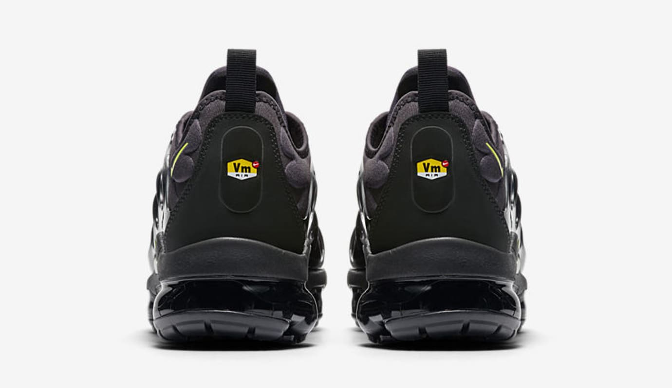 Nike Air VaporMax Plus 924453-101 