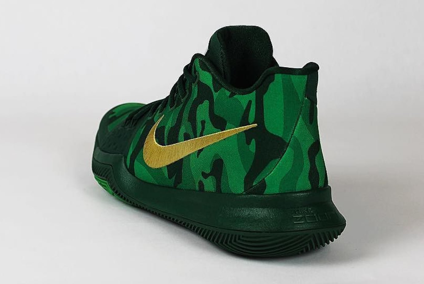 kyrie 3 green