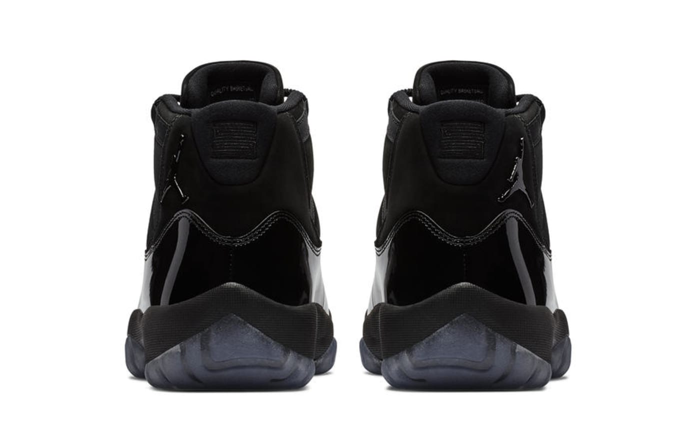 Cap and gown 11s price
