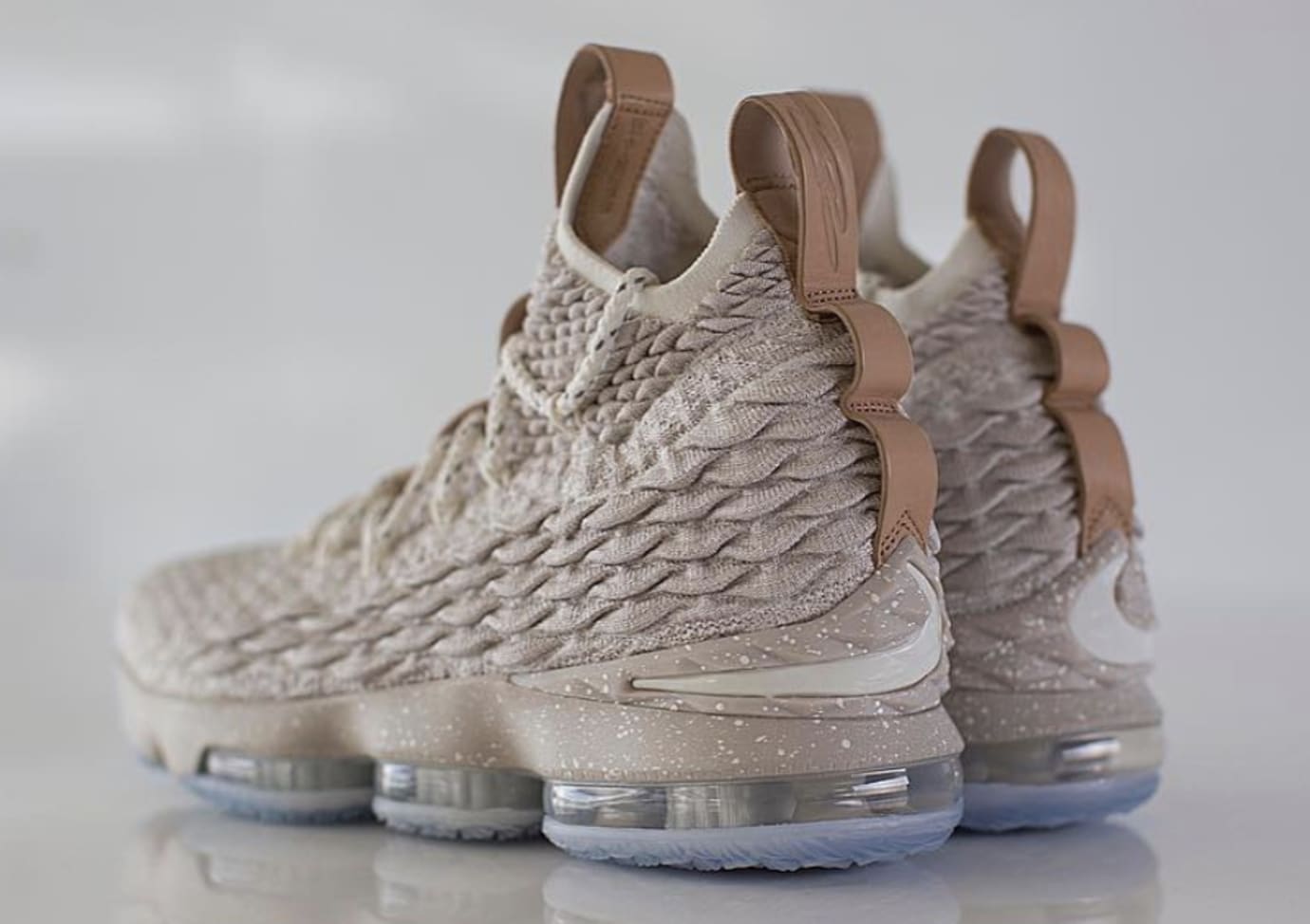 lebron 15 tan