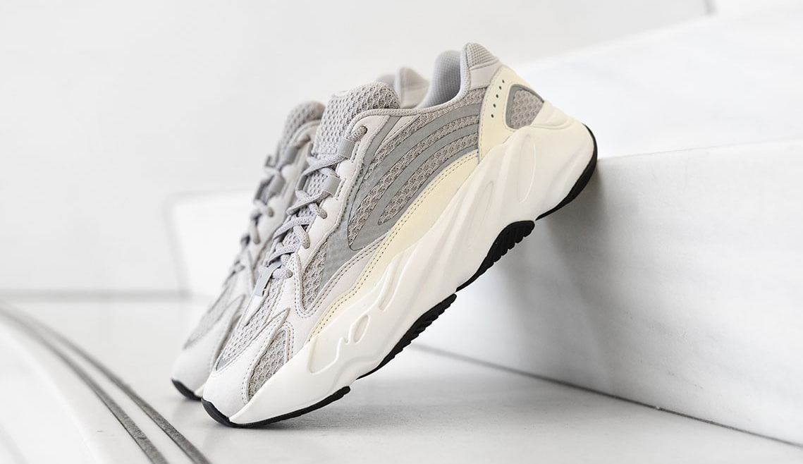 yeezy 700 december 2018