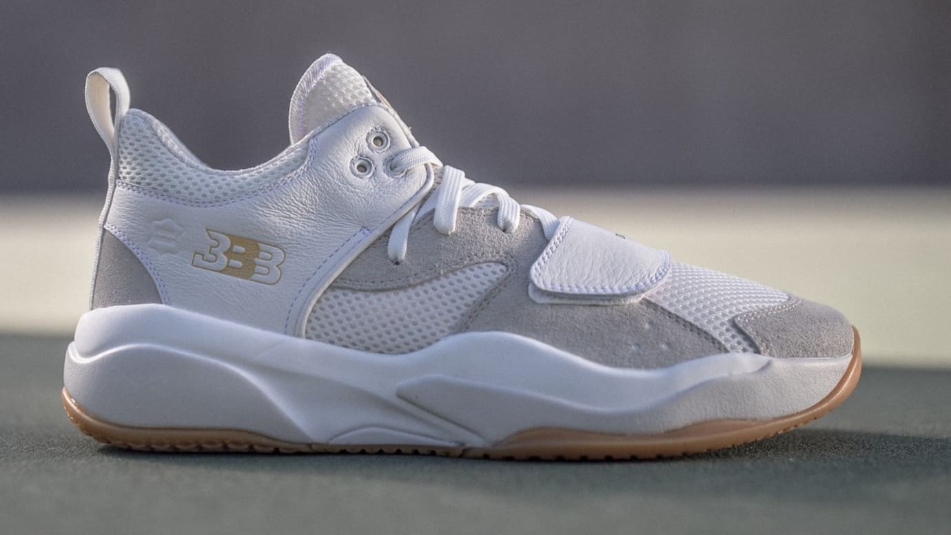 lonzo ball sneaker deal
