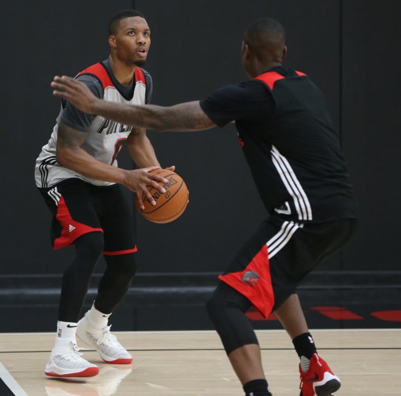 damian lillard wearing dame 4