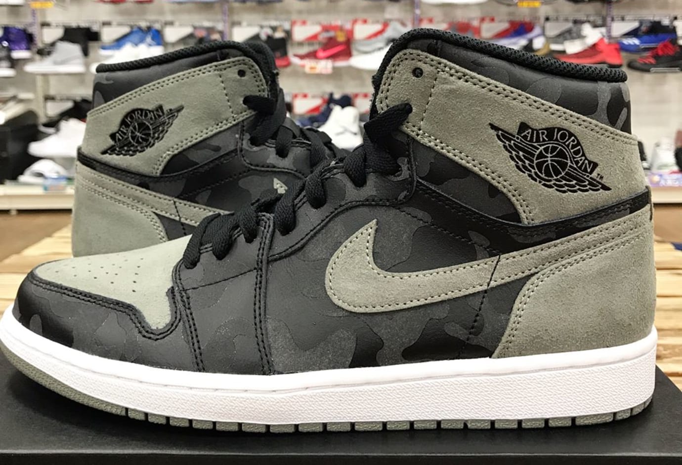 Air Jordan 1 Camo Pack 2017 Release 