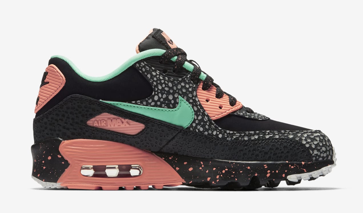 Nike GS 'Safari' Pack Air Max 90 AJ2776-001 Air Huarache AJ3690-001 ... Image via Nike Nike Air Max 90 GS AJ2776-001 (Medial)