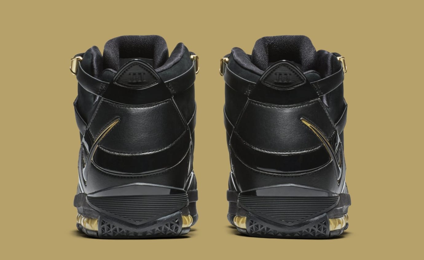 zoom lebron 3 black and gold