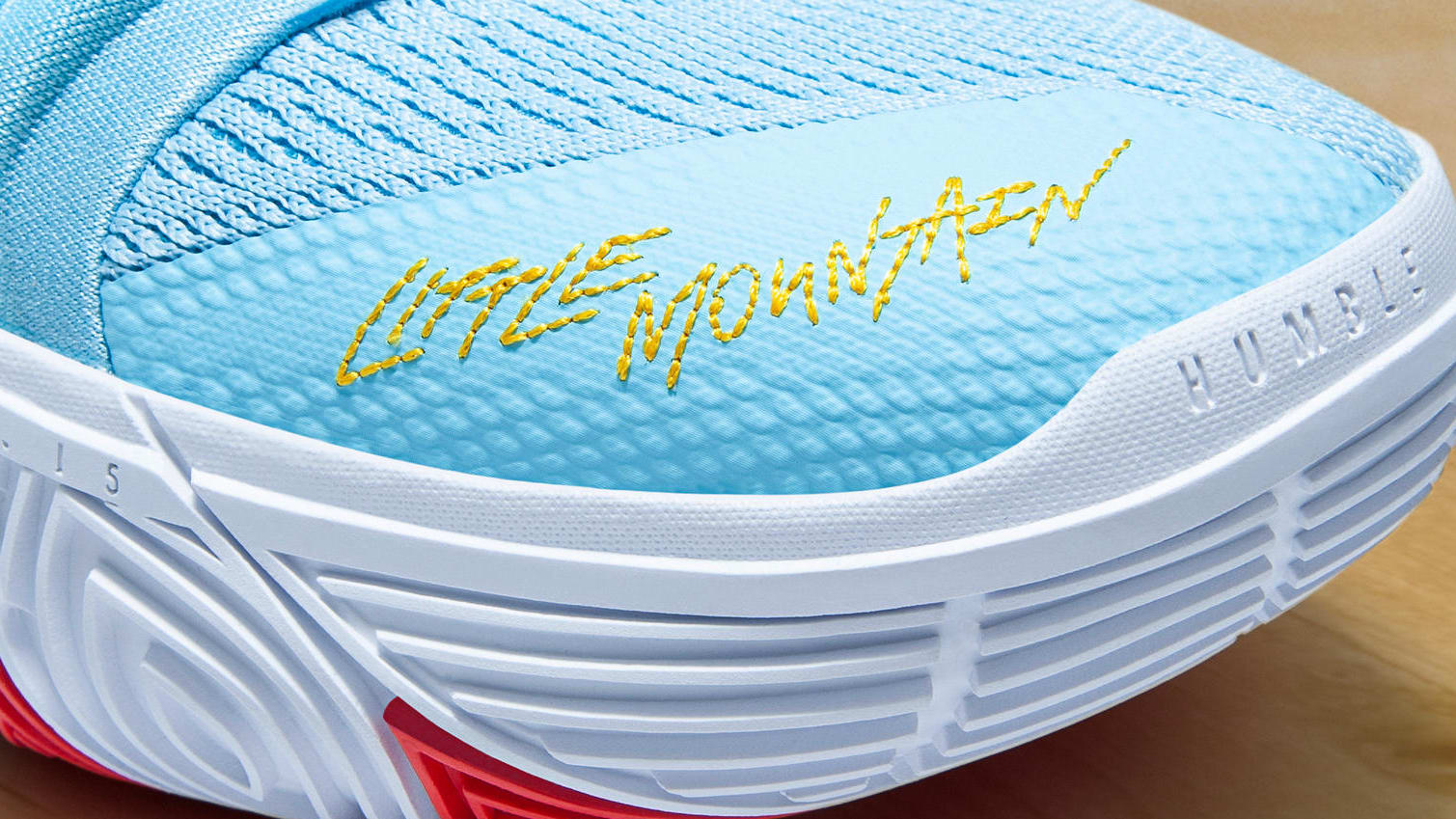 kyrie 5 mountain