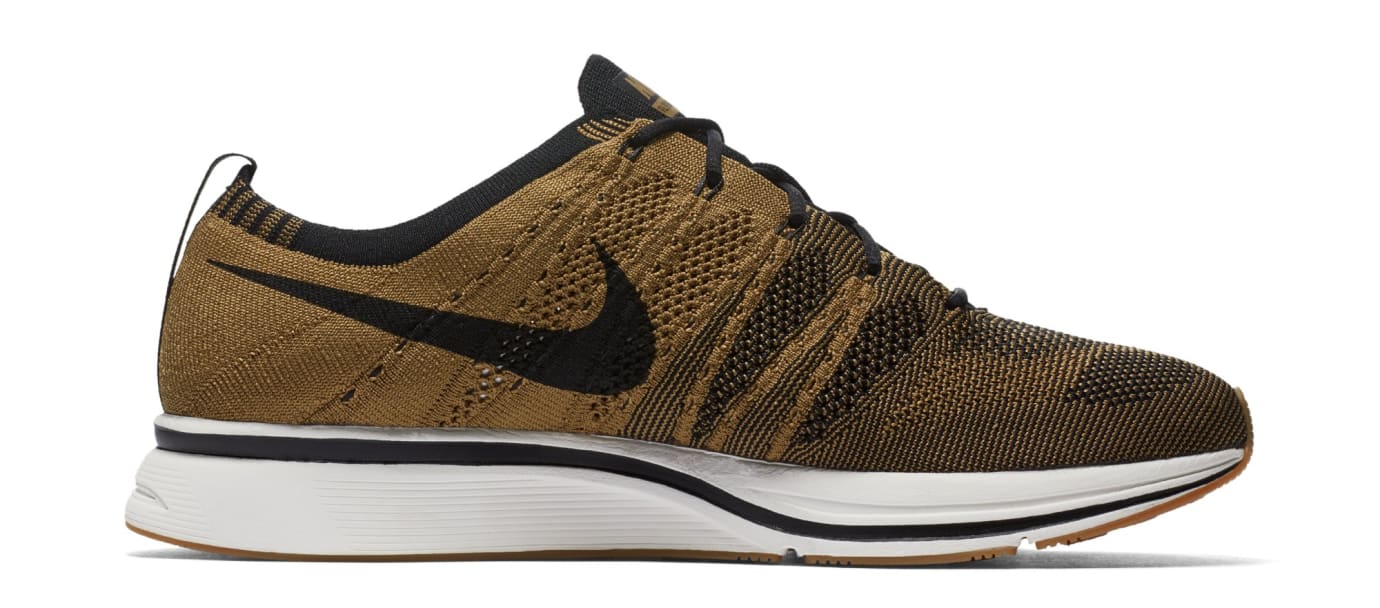 flyknit trainer golden beige