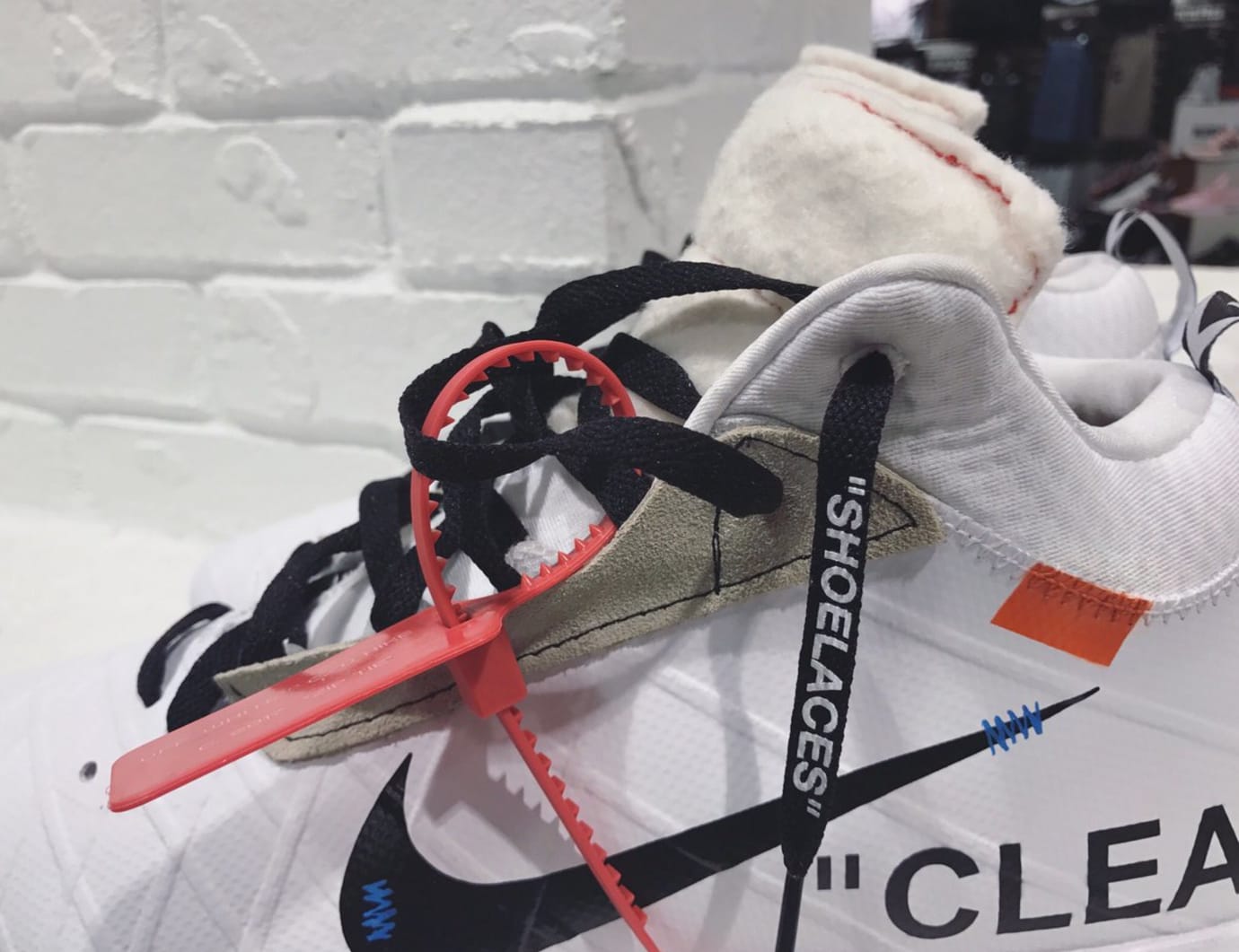 Off-White x Nike Cleats (2)