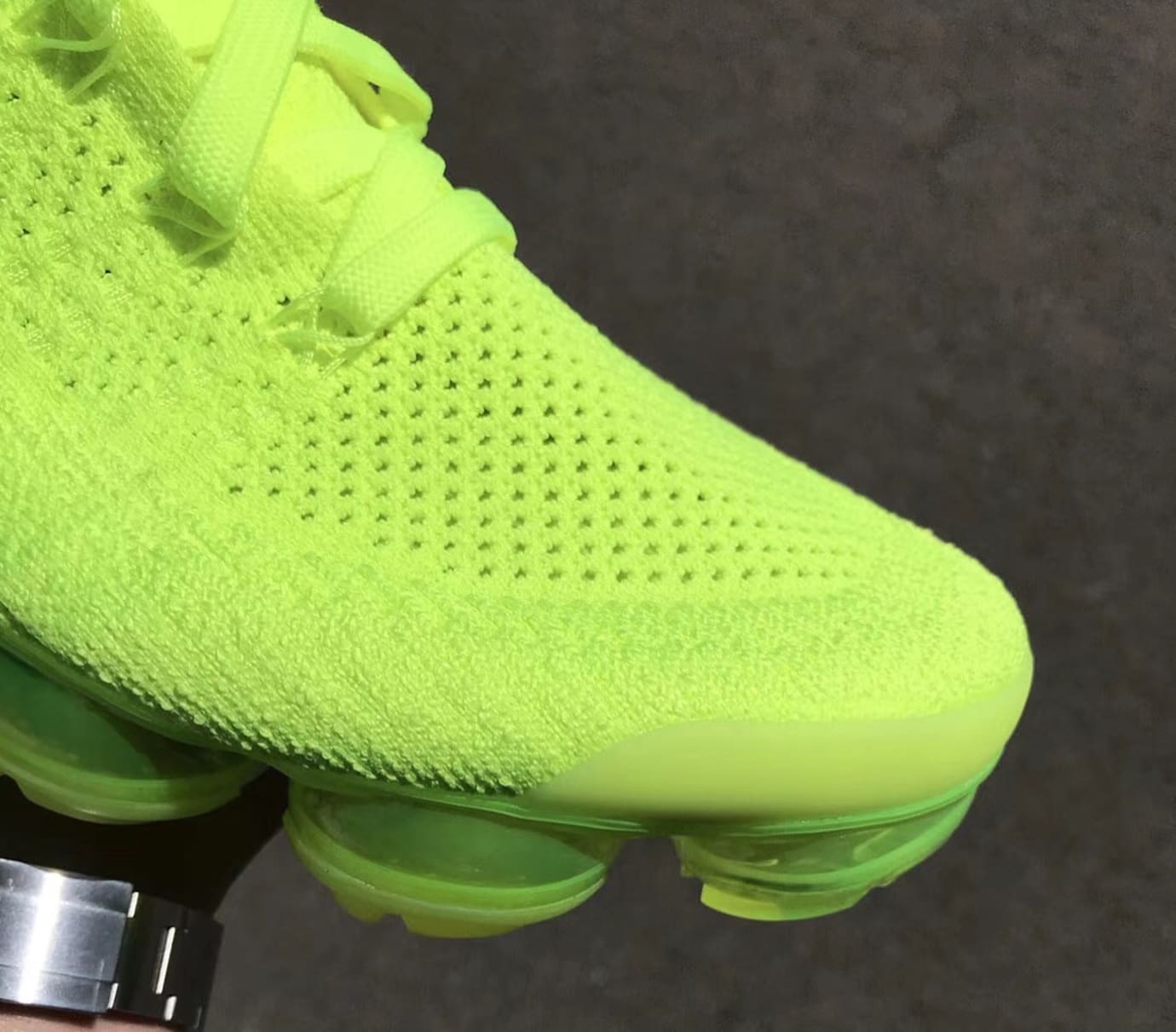 nike vapormax 2 volt