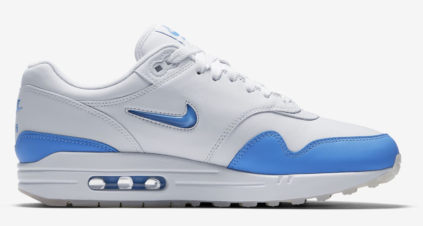 carolina blue nike air max