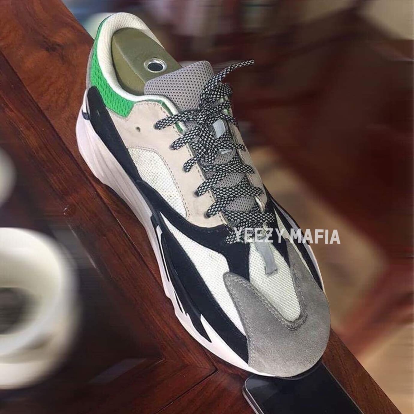 yeezy 700 look