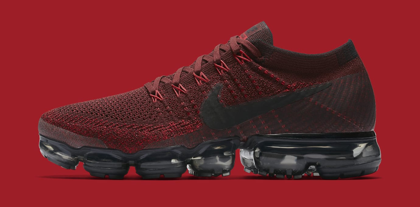 nike vapormax team red