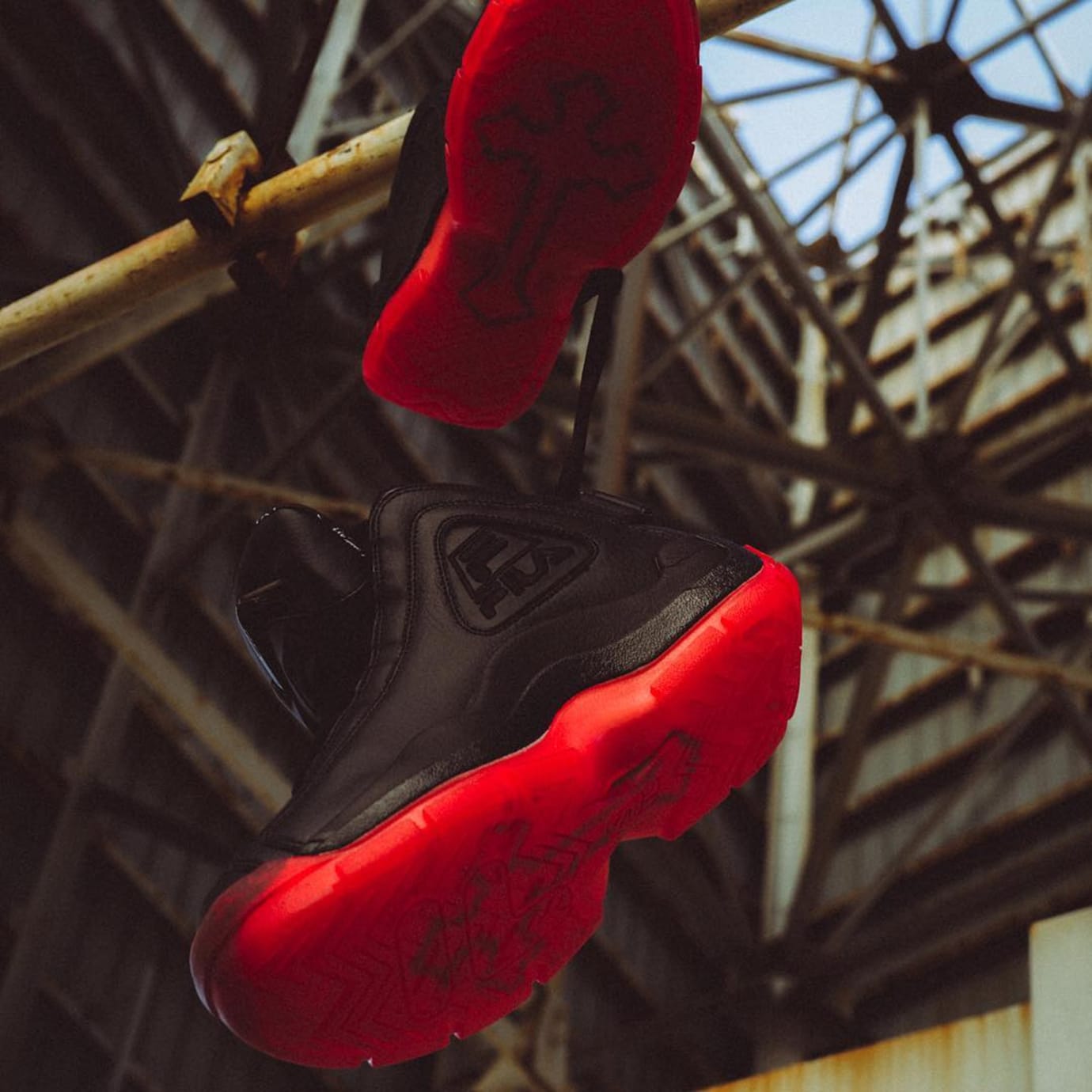 2pac fila shoes