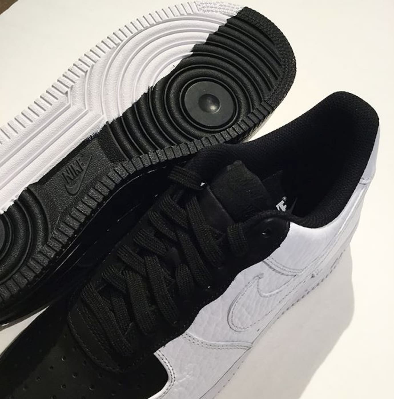 nike air force 1 half white half black