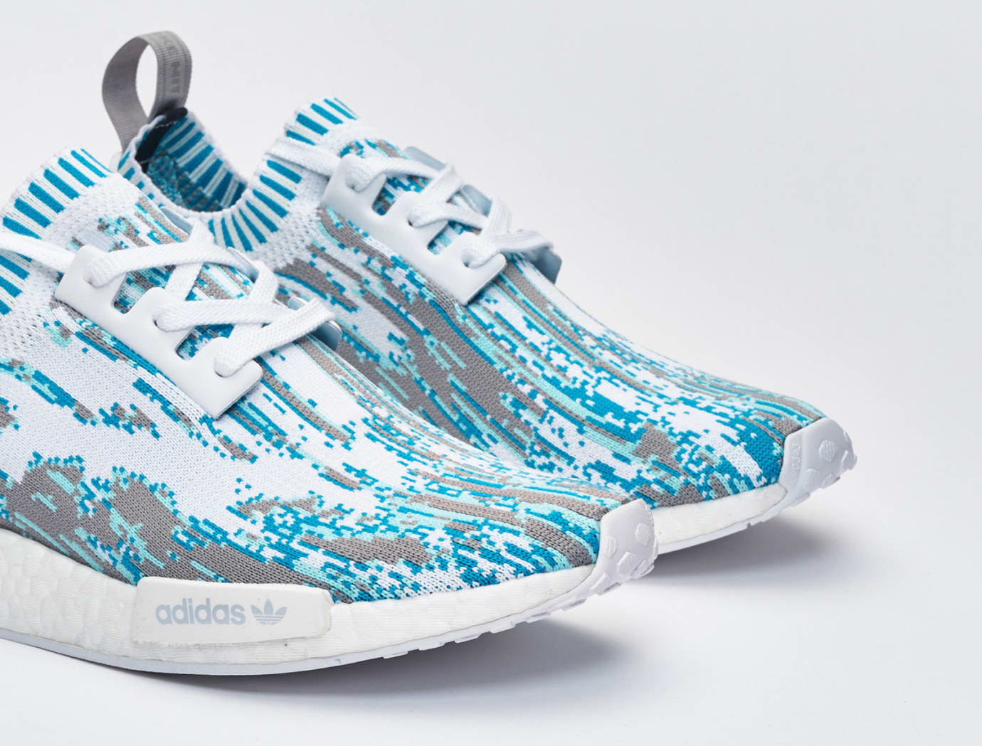 datamosh nmd