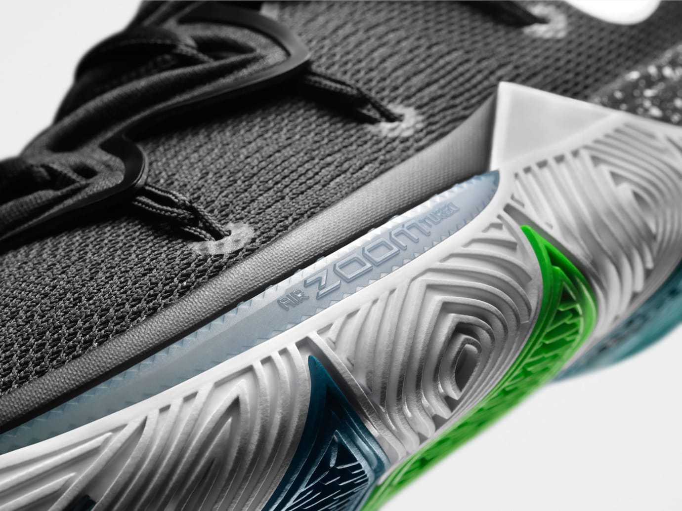 do kyrie 5 run small