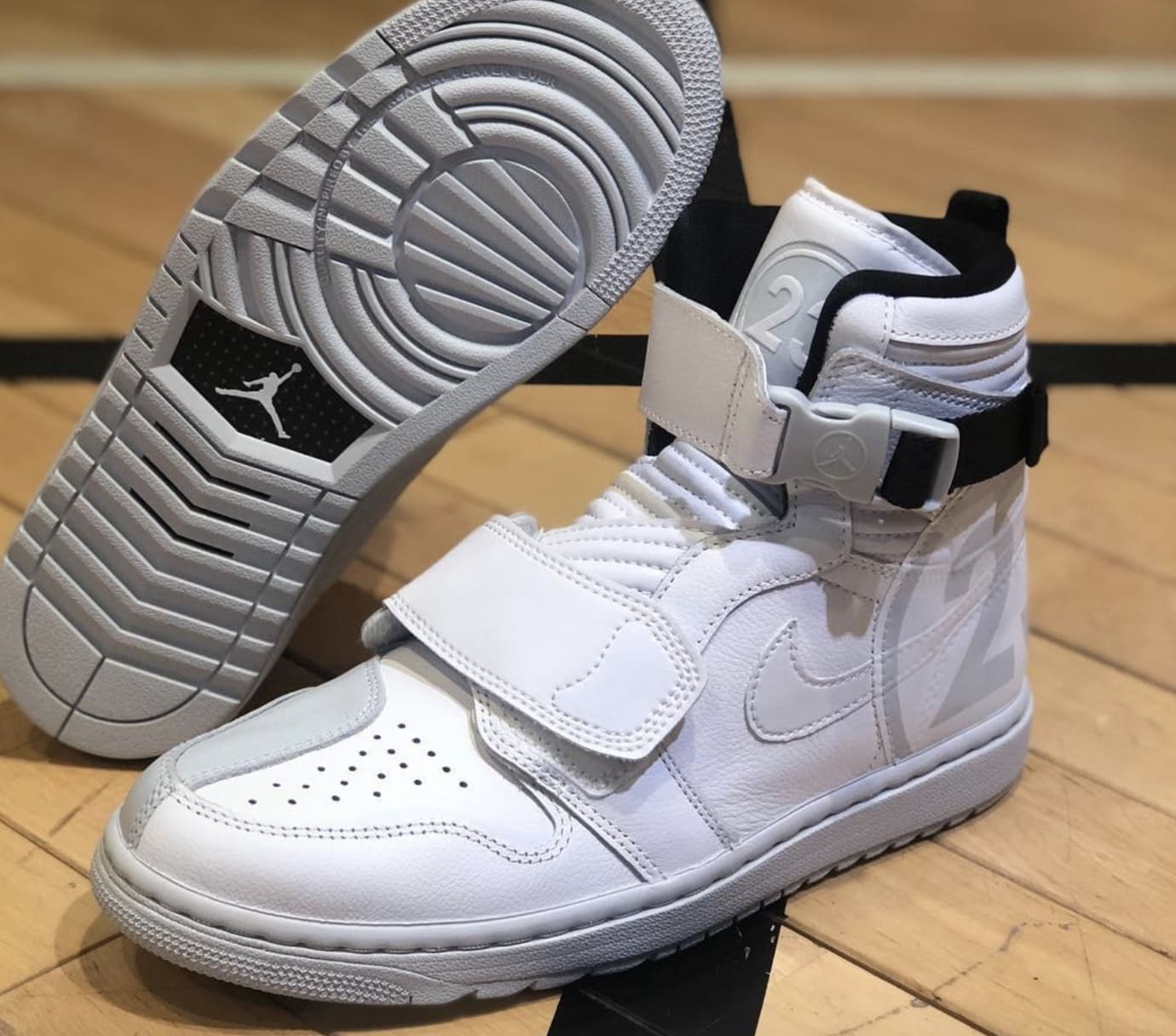 Air Jordan 1 \u0026#39;Motorsports\u0026#39; AT3146-100 Release Date | Sole Collector