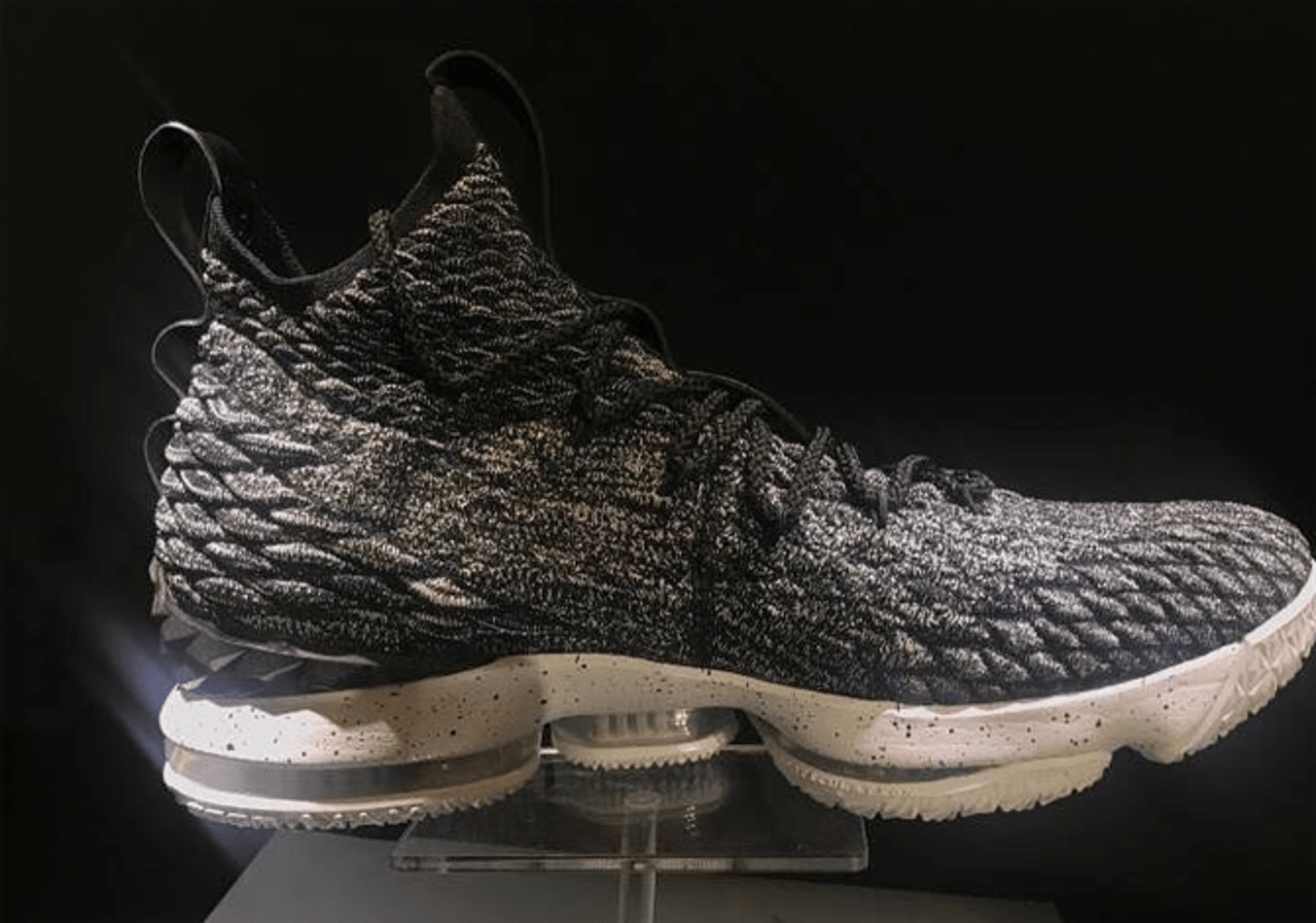 lebron 15 original