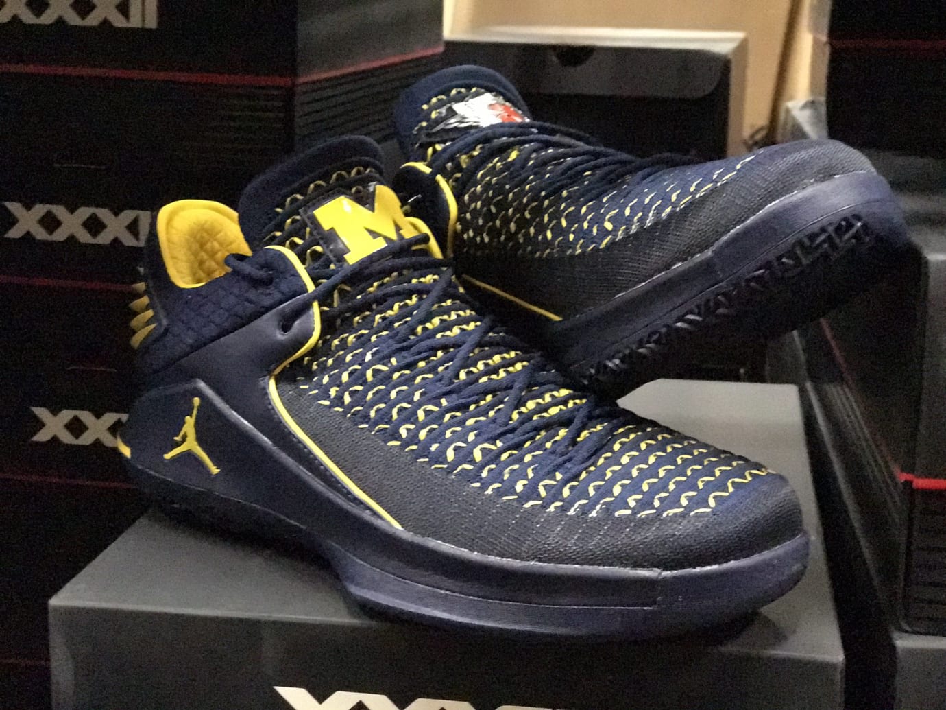 air jordan michigan basketball shoes