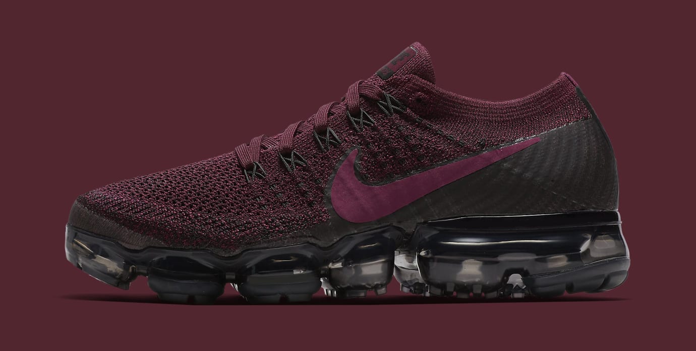 nike vapormax berry purple