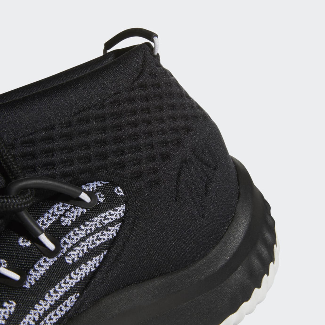 dame 4 all black