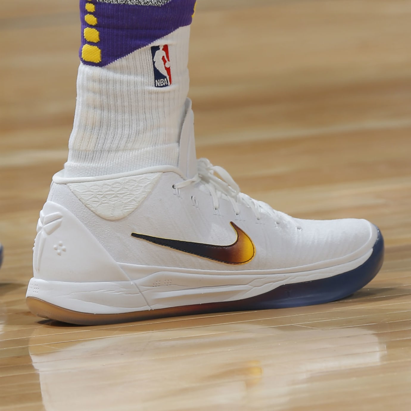 nike kobe ad mid on feet