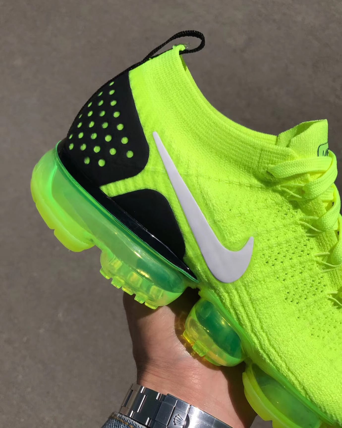 vapormax volt neon
