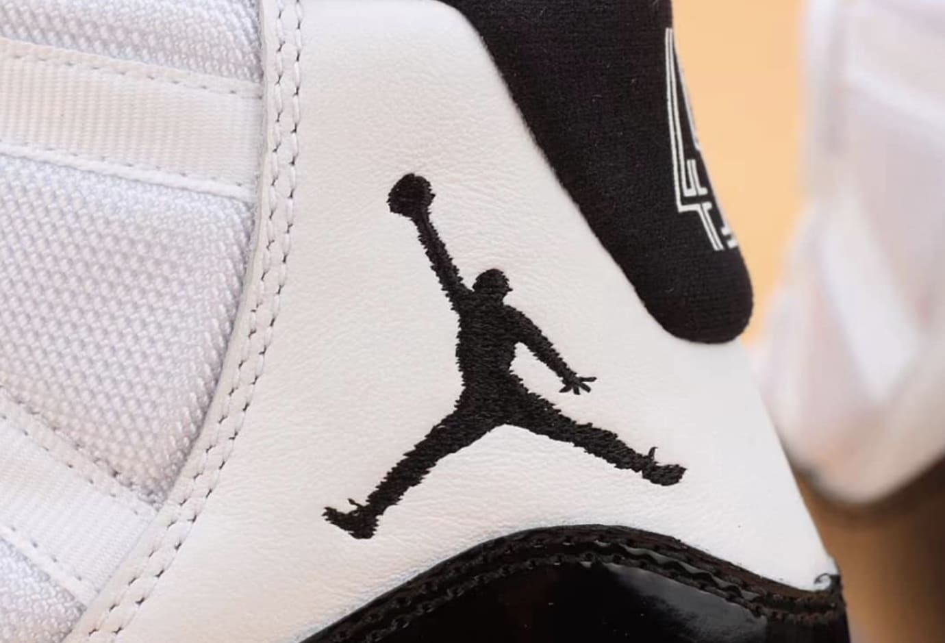 Air Jordan 11 'Concord' 2018 378037-100 (Jumpman)