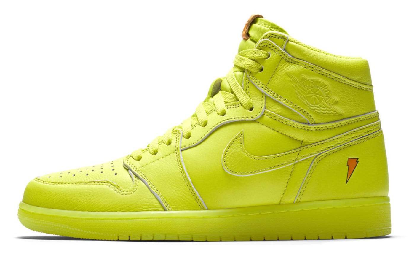 jordan 1 yellow and black footlocker