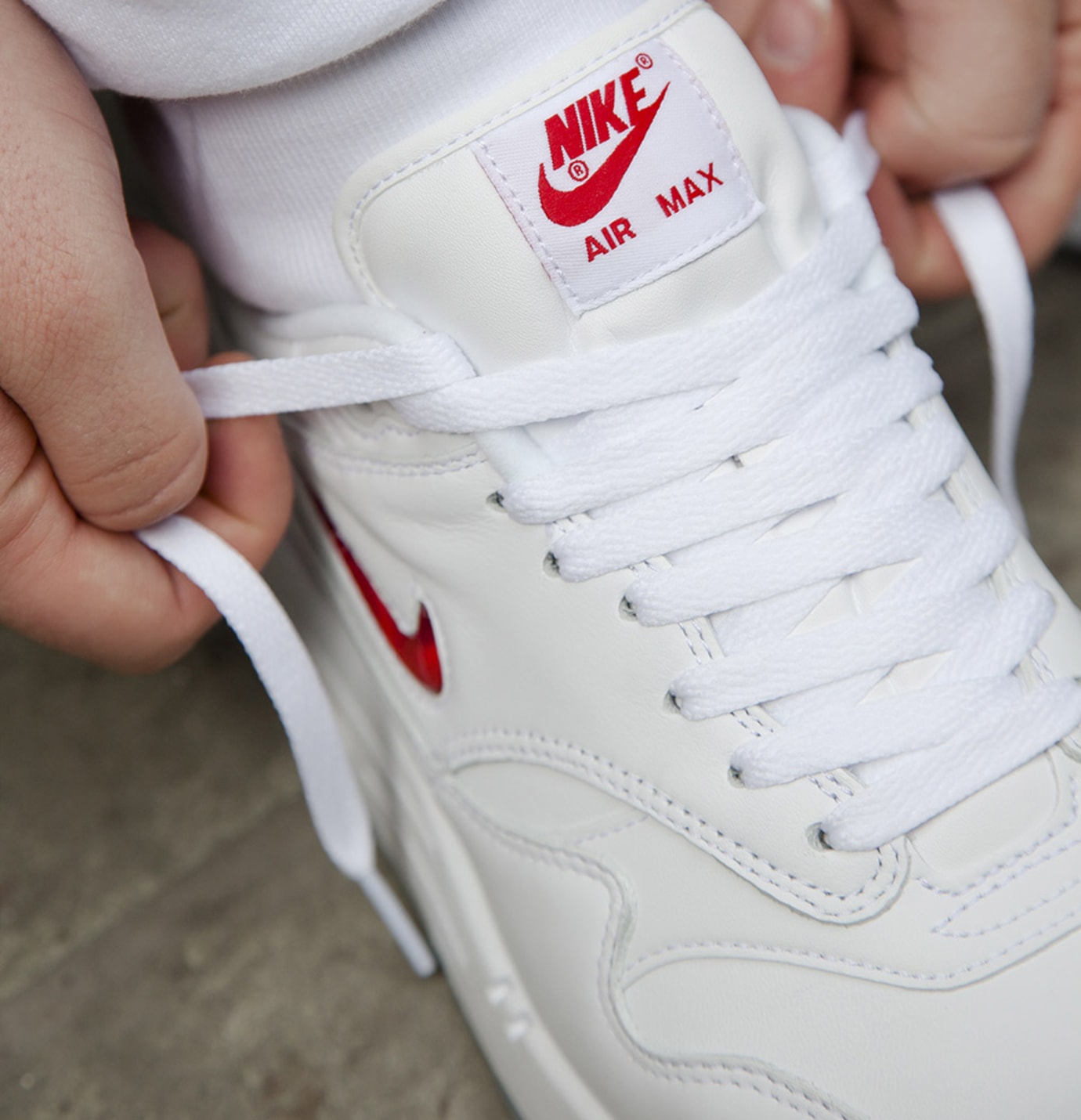 nike air max 1 jewel team red