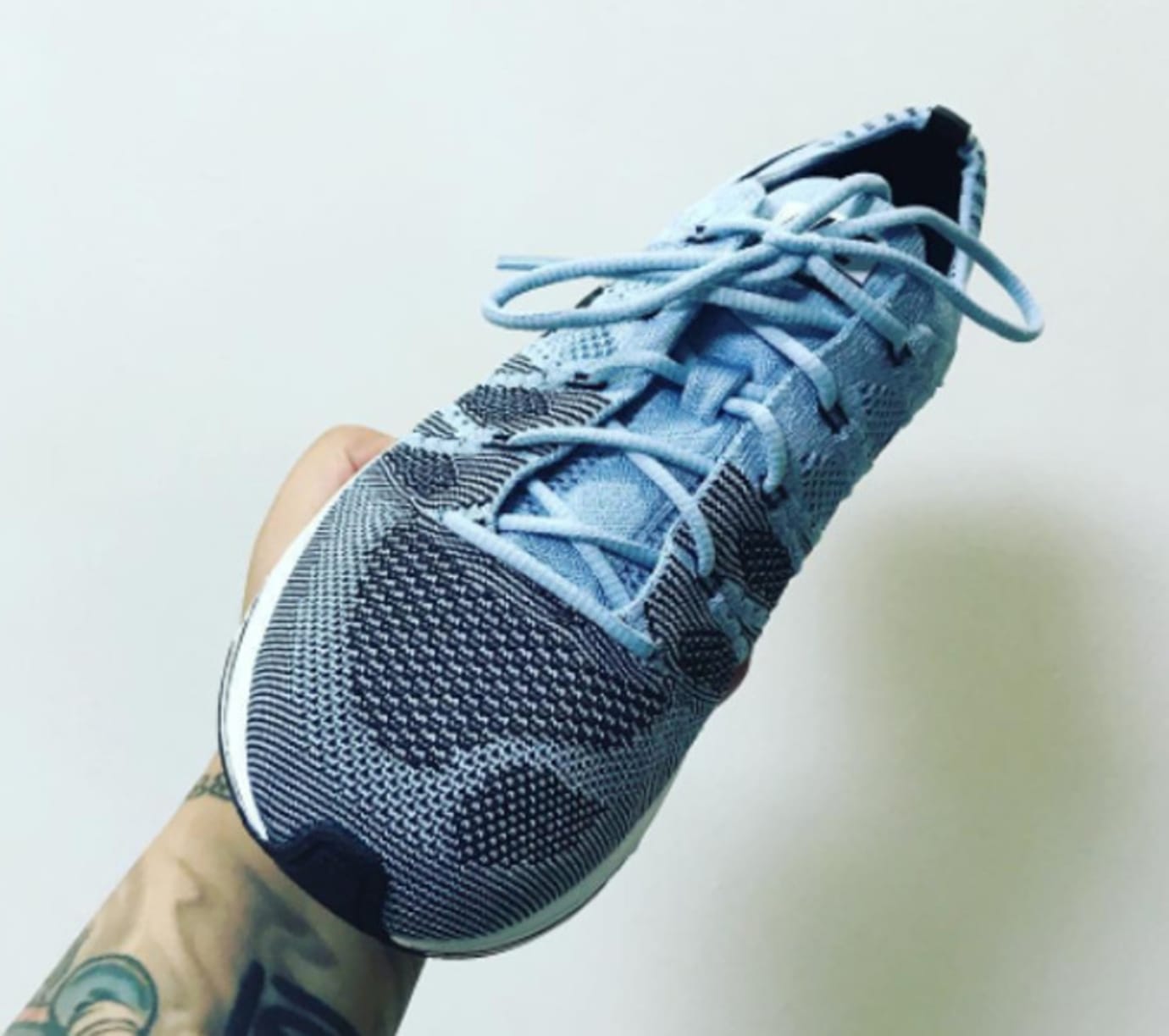nike flyknit trainer blue