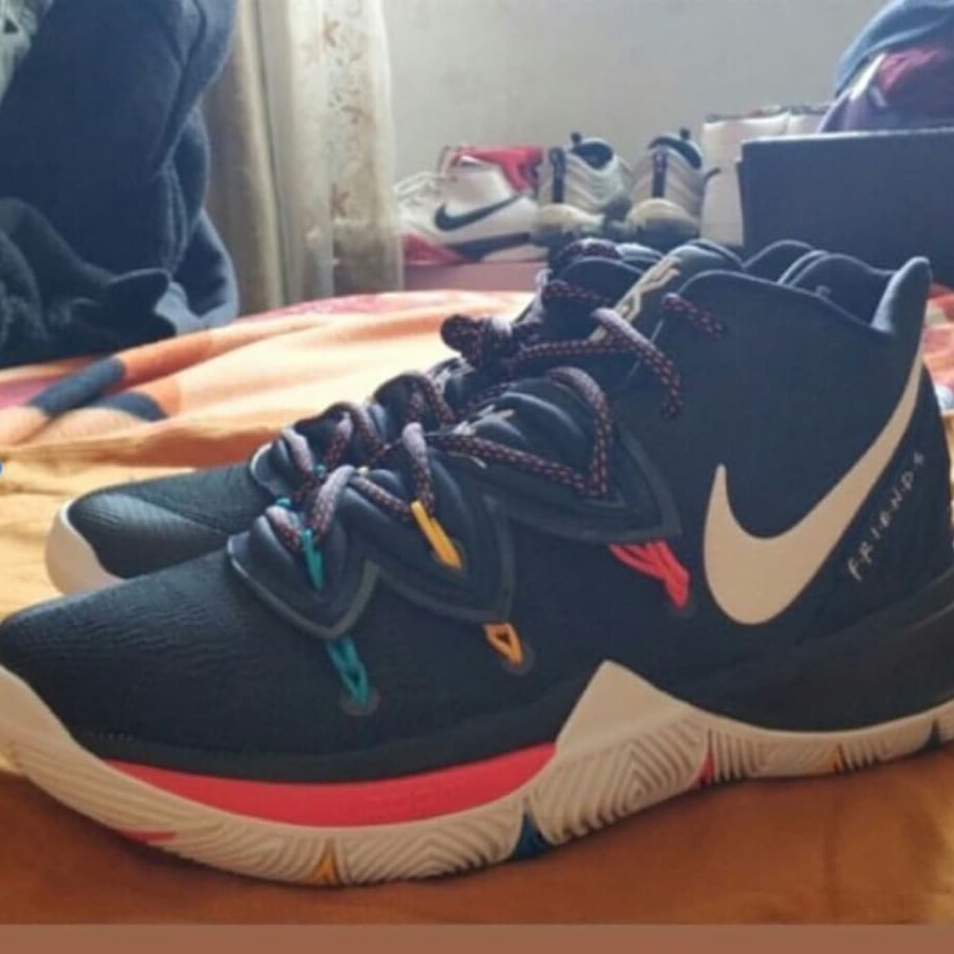 kyrie friends shoes youth