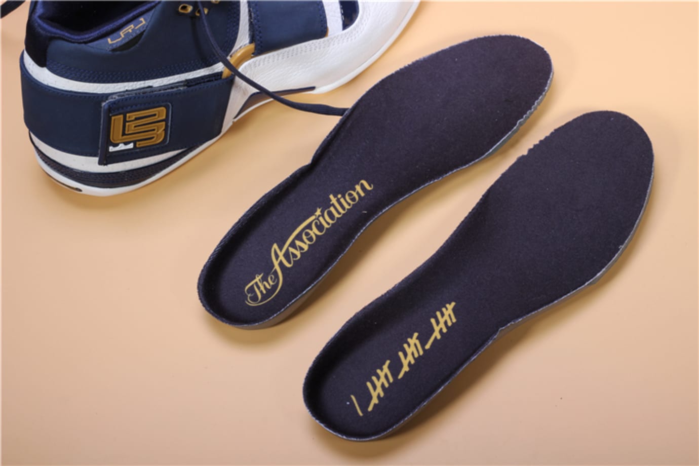 lebron soldier 1 retro