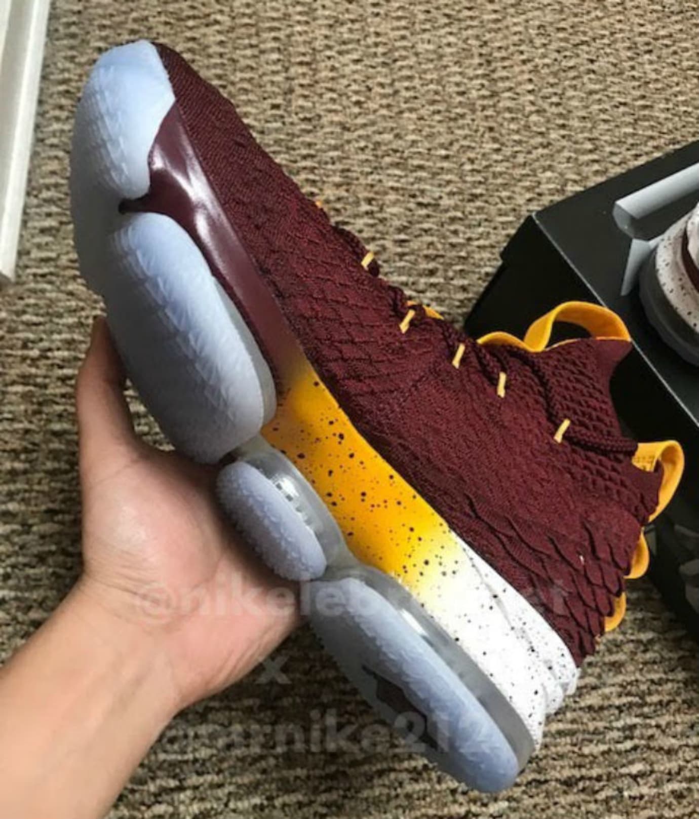 lebron shoes maroon